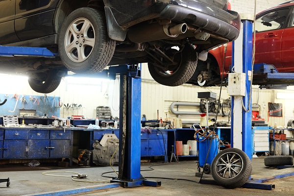 école de mécanique automobile au Canada